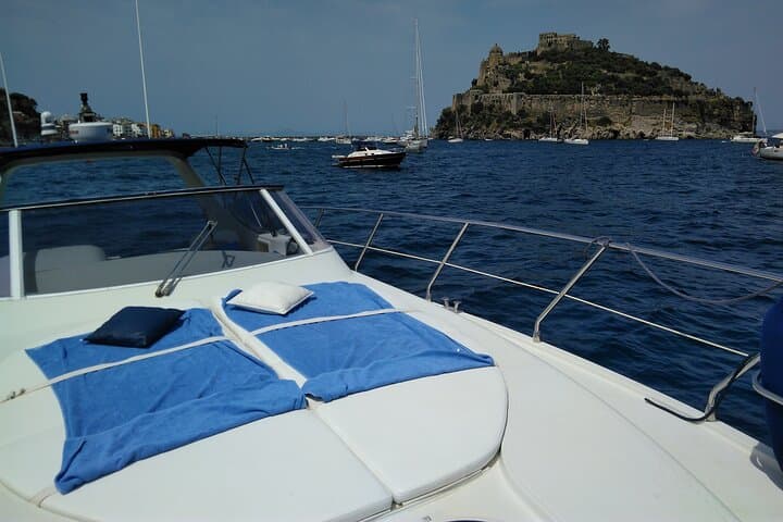 Private Yacht Cruise to Ischia and Procida: Full-Day Sorrento Excursion