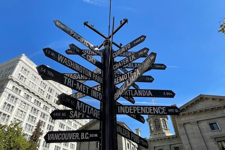 Portland Morning City Tour: Best of Downtown, Pearl District & Washington Park photo 4
