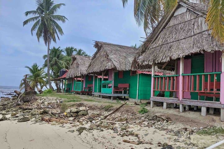 Private Oceanfront Cabin in San Blas: 3-Day Guna Yala Island Escape photo 3