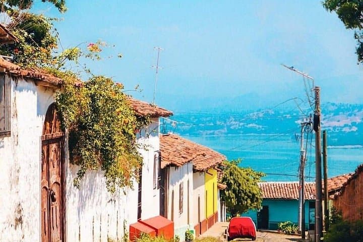 Suchitoto & San Salvador Combo: Colonial Streets, Lake Views and City Highlights photo 3