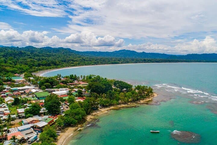 Puerto Viejo to San José Shared Shuttle — Practical Guide for Caribbean Transfers photo 3