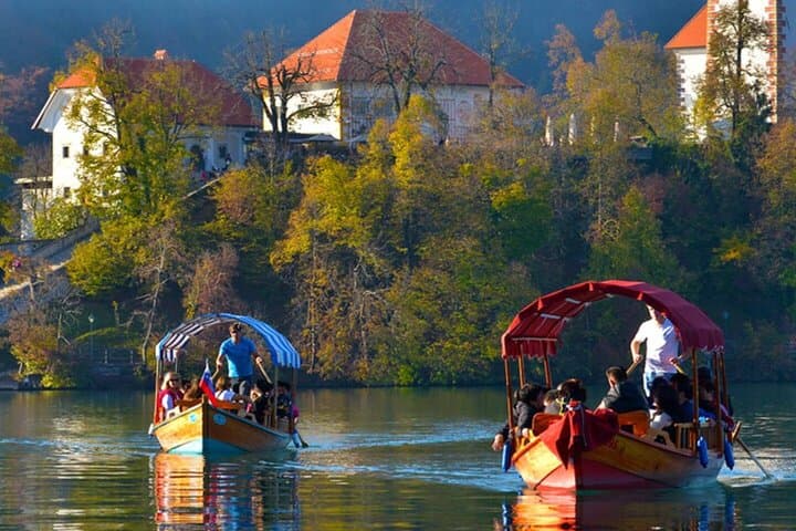 Lake Bled Pletna Boat Ride & Bled Castle Tour — 5‑Hour Excursion photo 2