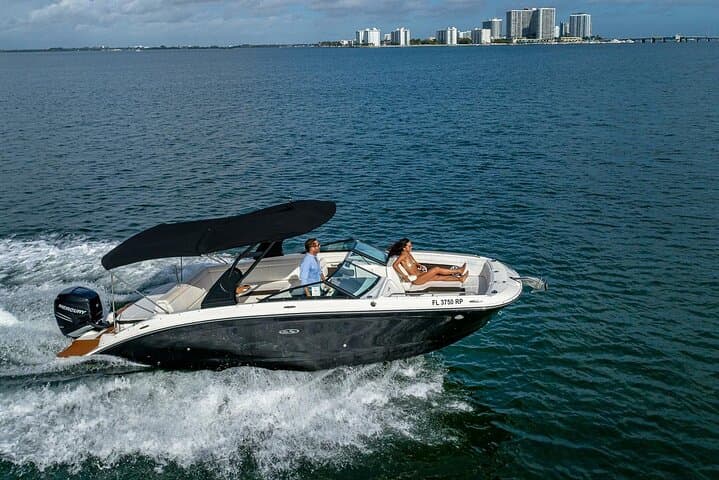 Private Miami Biscayne Bay Yacht Experience with Captain — Sandbar, Dolphins & Skyline photo 4
