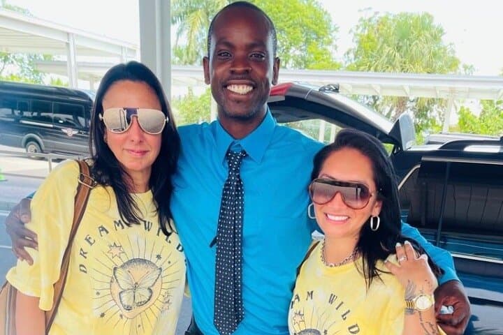 Private Airport SUV Transfer with Grocery & Liquor Stop in Nassau