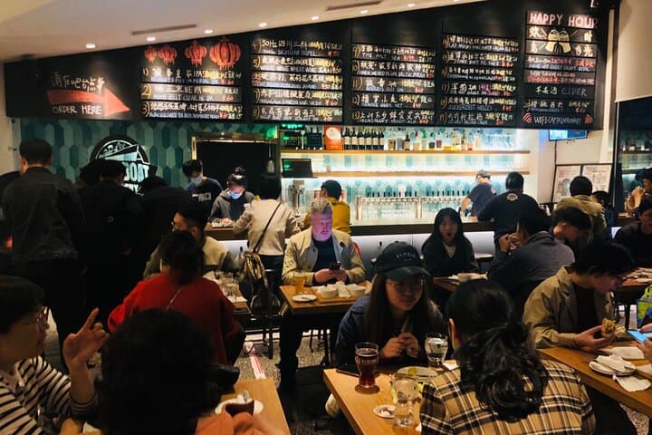 Beijing Brewery Bike Tour — Hutong Craft-Beer Crawl by Bike photo 4