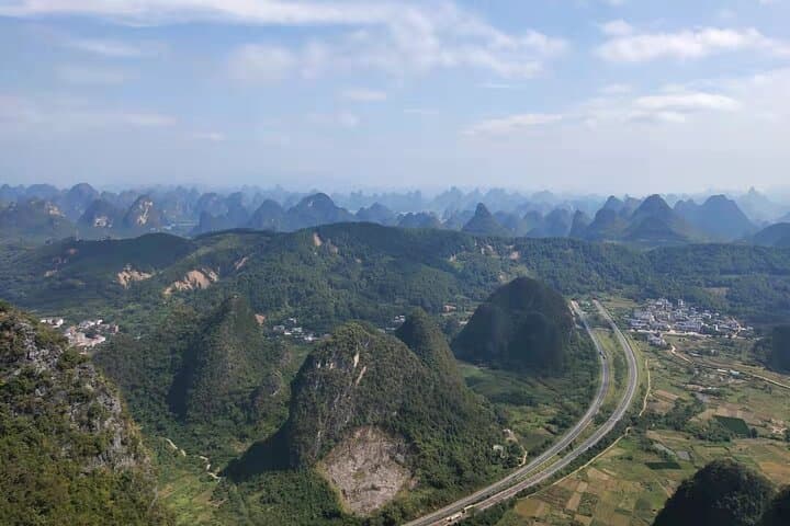 Li River Cruise & Yangshuo Ruyi Peak Cable Car: Full-Day Scenic Tour from Guilin photo 6