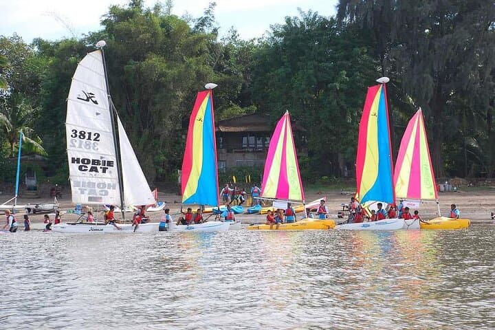 Learn Dinghy Sailing in Mandwa: Family-Friendly Lessons with Aquasail photo 4