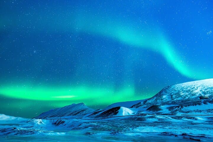 5-Day Private Arctic Adventure in Tromsø: Dog Sledding, Ice Domes & Northern Lights photo 1