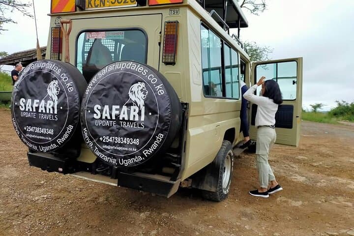 3-Day Masai Mara Group Safari: Midrange 2-Night Game-Drive Adventure photo 4