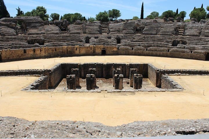 Itálica & the Game of Thrones Sites: Roman Ruins a 10-Minute Ride from Seville photo 3