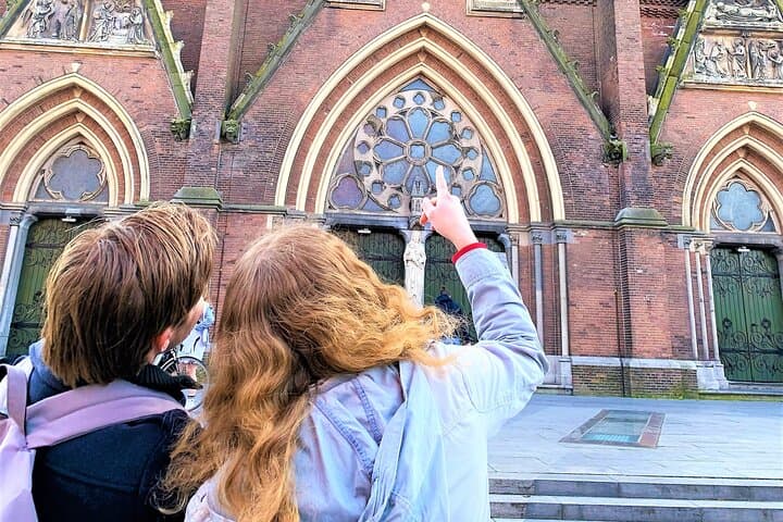 Self-Guided Outside Escape: Solve The Hague's Missing Constitution on a Walking Riddle Tour photo 5