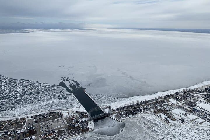 15-Mile Helicopter Tour Over Duluth & Superior: A Bird’s-Eye Harbor Experience photo 4