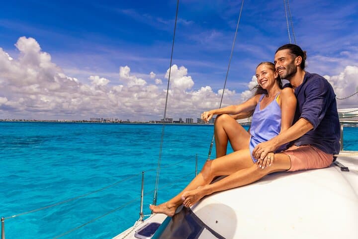 Catamaran to Isla Mujeres: Snorkel Reefs & Beach Club Day Trip from Cancún photo 6
