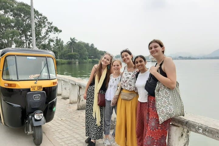Udaipur Heritage Walk: City Palace, Lakes & Markets on a 4-Hour Guided Walk photo 2