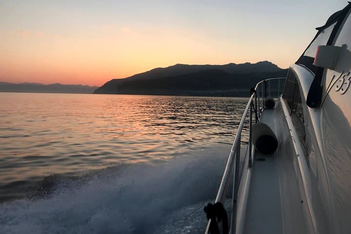 Capri Sunset Boat Experience — Prosecco, Night Snorkel & Faraglioni Views photo 6