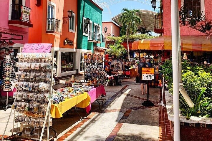 Cancun City Tour: Markets, El Meco & Playa Delfines — Half-Day Cultural Drive photo 6