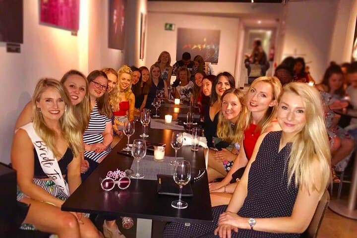 Madrid Night Out: Wine Tasting, Flamenco Master Class & Pub Crawl photo 3