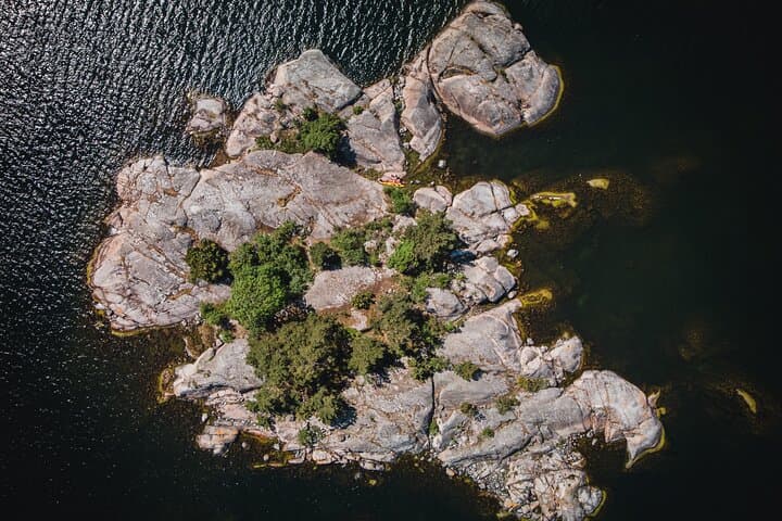 Self-Guided 3-Day Kayak Tour in the Stockholm Archipelago photo 2
