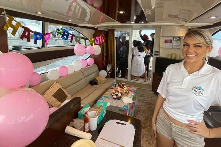 VIP Luxury Yacht Charter Toronto Harbour — Private 4-Hour Yacht & Island Stop photo 2