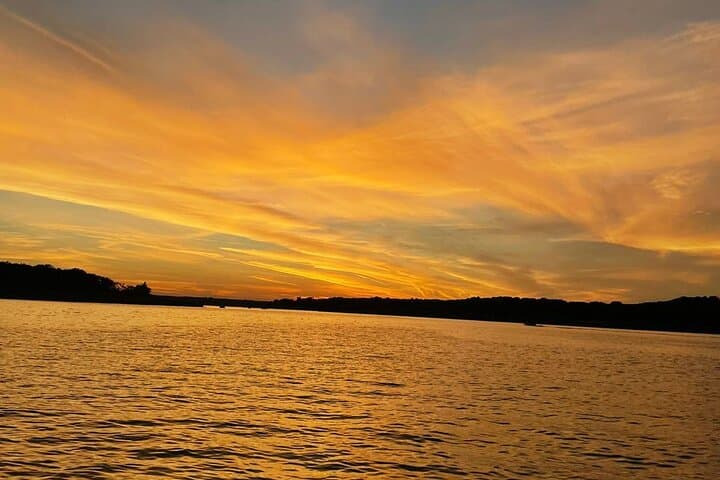 Sunset Yacht Charter on Lake Travis: Wellness Cruise & Blue Mind Experience photo 6