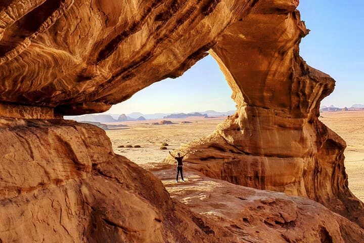 Best of Wadi Rum: Full-Day Jeep Tour and Bedouin Overnight in the Red Desert