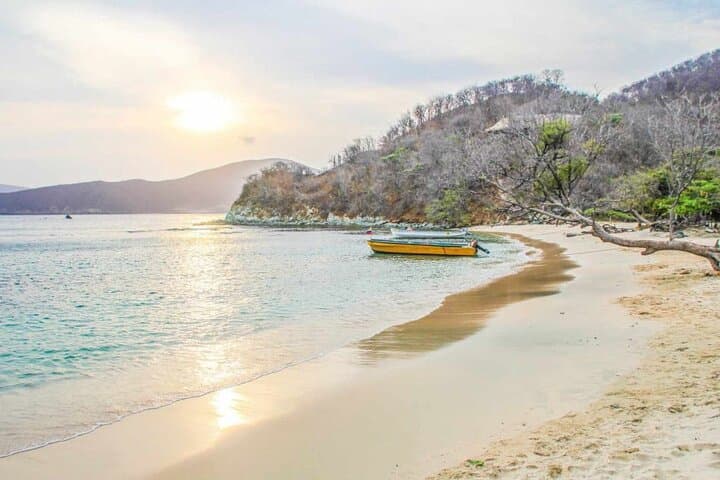 Playa Cristal Day Trip from Santa Marta: Snorkel, Beach and Tayrona’s Coastal Wilds photo 4