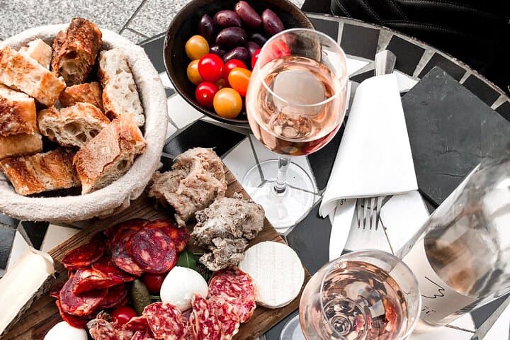 Stellenbosch Cap Classique Tour: Small-Group MCC Tastings & Cellar Walks photo 3
