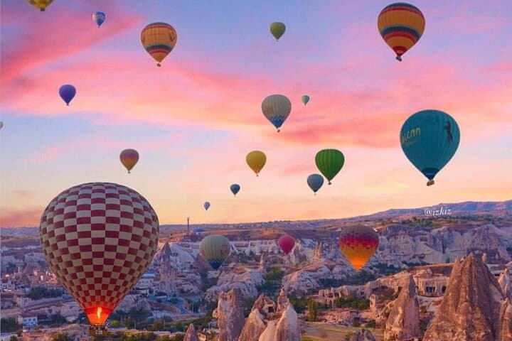 Sunrise Hot Air Balloon Over Cappadocia with Champagne & Snack photo 2