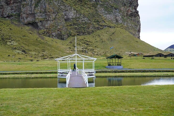 Vestmannaeyjar Private Day Tour: Heimaey Volcano, Puffins & Coastal Views photo 4