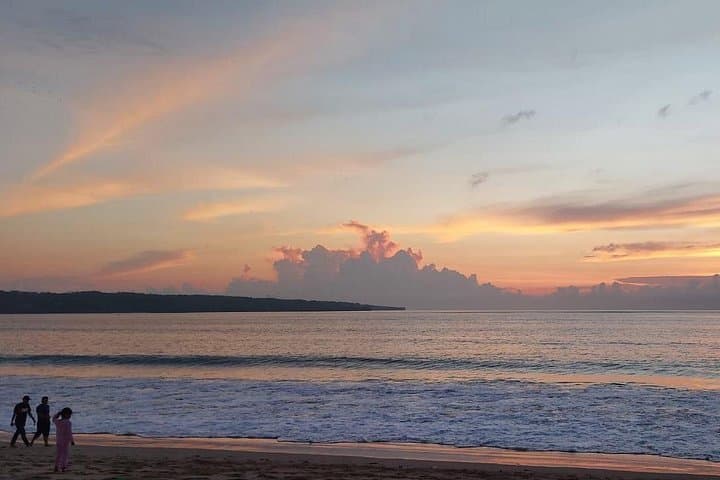 Full-Day Bali Beaches & Uluwatu Sunset: Melasti, Padang-Padang & Tanjung Benoa photo 3
