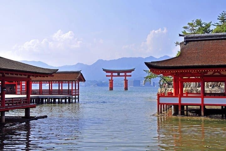 Hiroshima and Miyajima One-Day Private Tour from Kyoto or Osaka