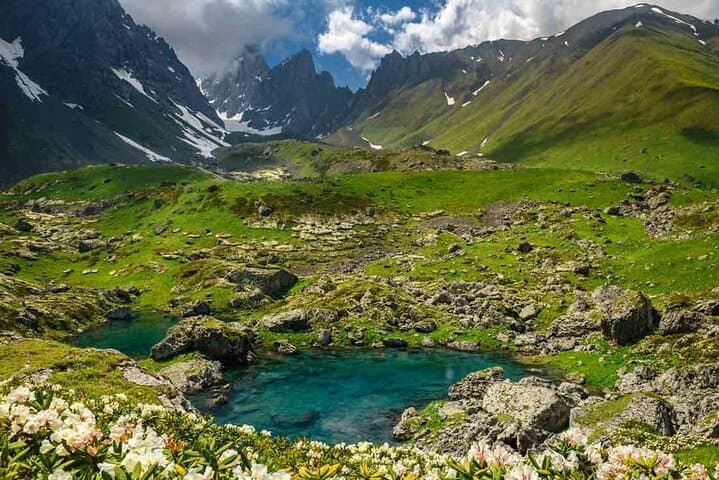 Tbilisi to Juta Full-Day Hike: Chaukhi Ridge, Ananuri & Mountain Views photo 1