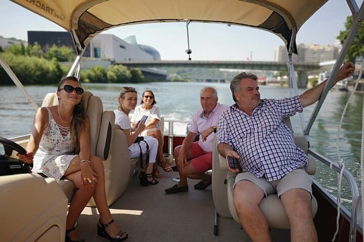 Private Seine River Cruise in Paris — 90-Minute Tour Past Louvre, Notre-Dame & Eiffel photo 3