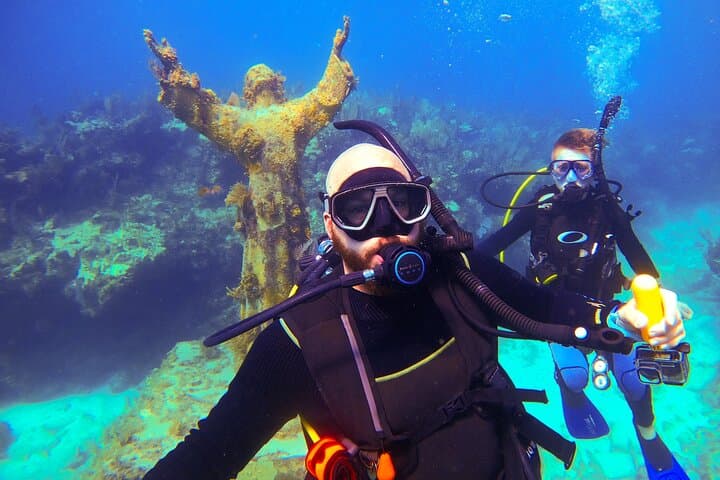 Key Largo Guided Shallow 2‑Tank Dive Trip for Certified Divers photo 6
