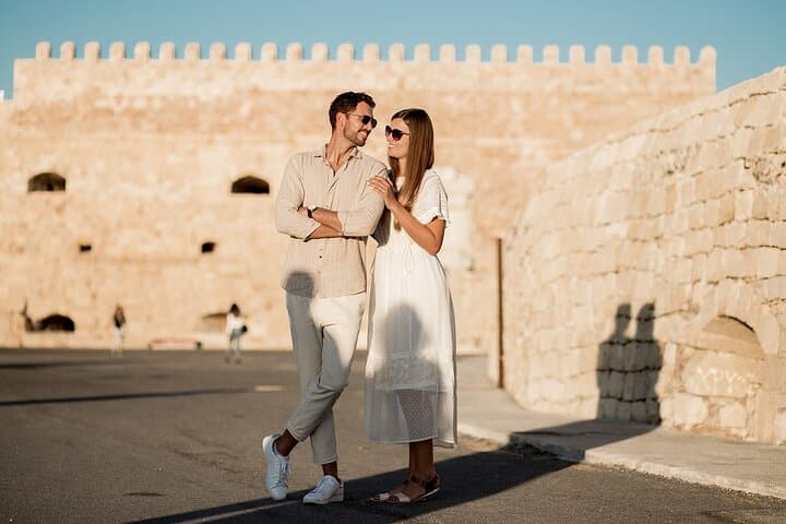 Private Holiday Photoshoot in Athens — Professional Photo Walk & Tips photo 3