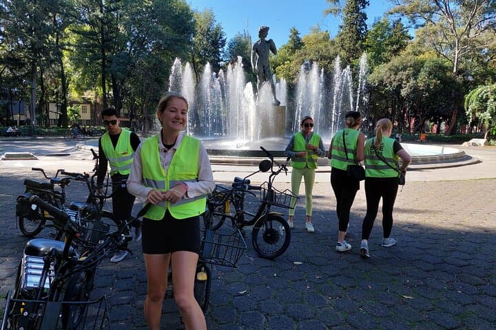 Mexico City E-Bike Tour: Tacos, Churros & Chapultepec Highlights photo 2