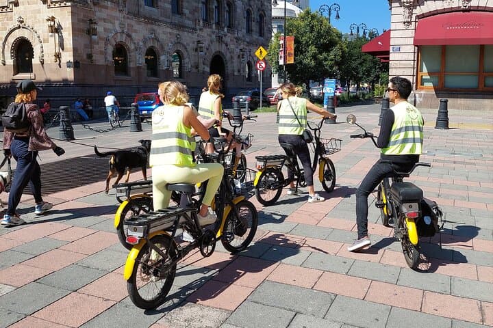 Mexico City E-Bike Tour: Tacos, Churros & Chapultepec Highlights photo 3