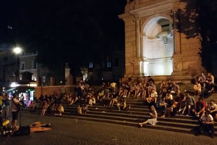 Rome by Night Vespa Tour — Guided Evening Ride to Trevi, Trastevere & Aventine photo 5