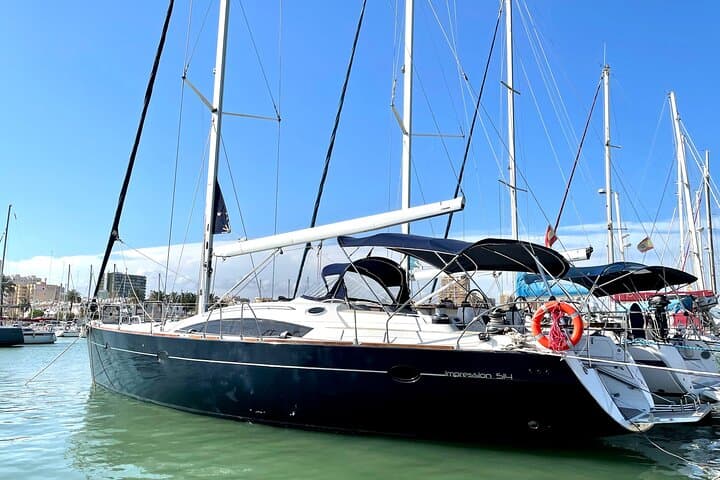 Sail the Valencian Coast: Half-Day Private Boat Trip from Valencia