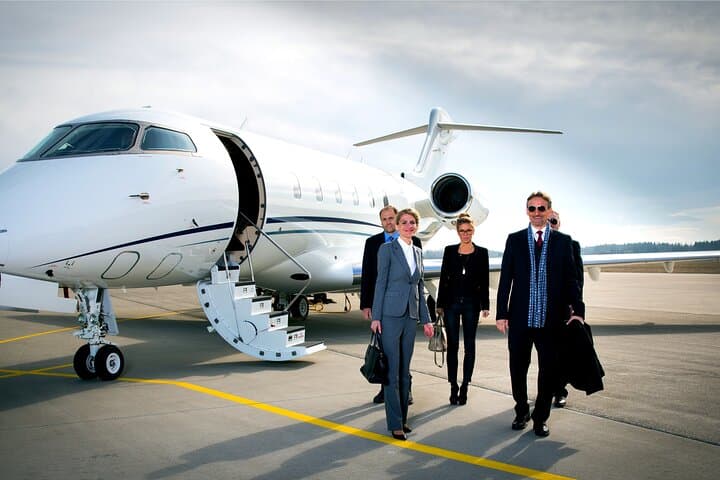 VIP Private Transfer Between Vienna, VA and Reagan National Airport photo 3