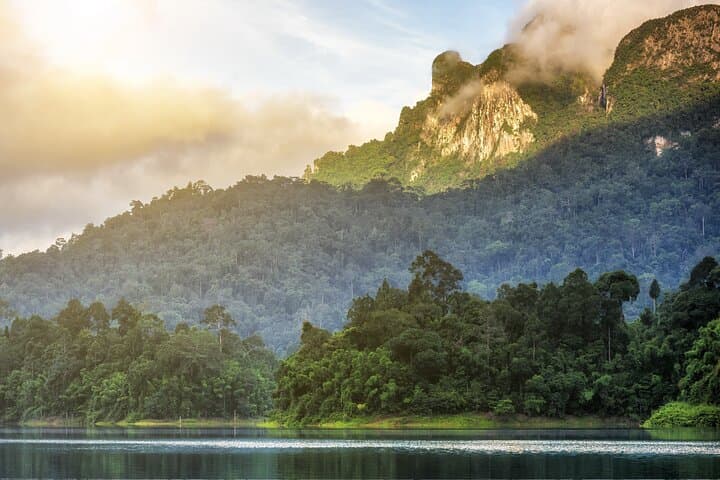 Cheow Lan Lake & Nam Rad Emerald Pool Day Trip from Khao Lak photo 5