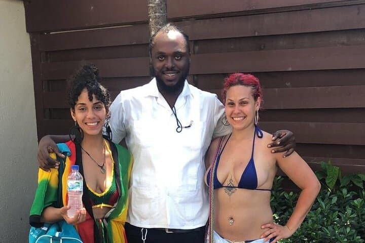 Doctors Cave Beach & Montego Bay Hip Strip: Beach Day, Local Eats and Shopping