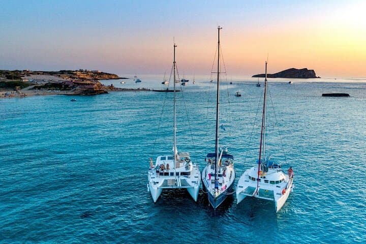 ibiza-to-formentera-day-catamaran-sail-snorkel-paddle