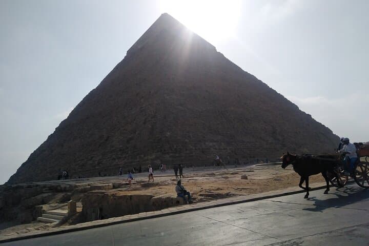 Hurghada to Cairo Private Day Trip — Giza Pyramids, Sphinx & Egyptian Museum photo 3