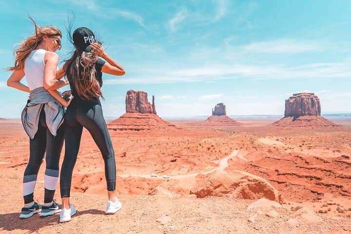 Monument Valley Air and Ground Tour from Phoenix: Explore Arizona’s Iconic Red Rocks by Air and Jeep photo 6