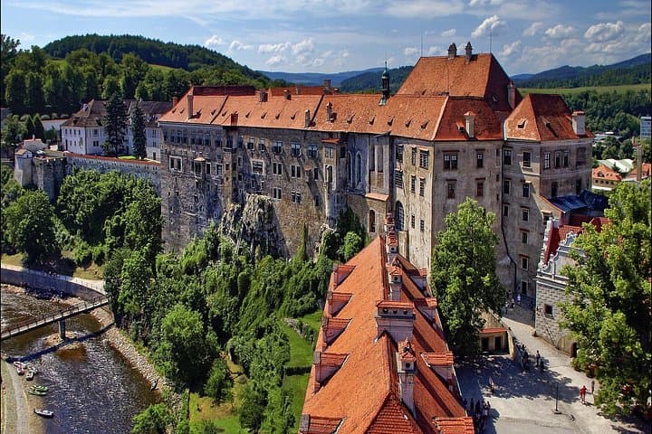 Private Day Tour from Vienna to Cesky Krumlov: UNESCO Castle & Vltava River Experience photo 4