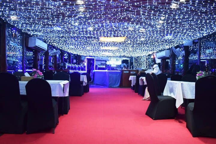 Dubai Creek Dhow Dinner Cruise with Private Transfers — 2-Hour Evening Cruise photo 4