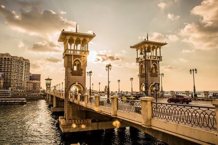Full-Day Private Alexandria History Tour from Cairo — Kom El-Deka, Catacombs & Library