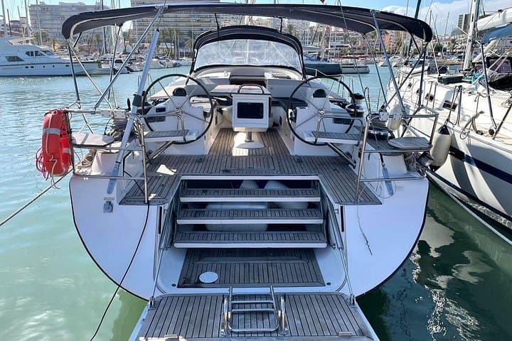 Half-Day Private Sailing along the Valencia Coast: Marina to Pobla Marina photo 3