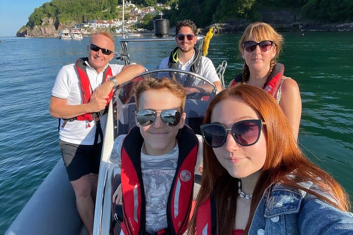 Private Coastal Boat Tour Torquay — Dolphin Watching, Seals & Hidden Coves photo 3